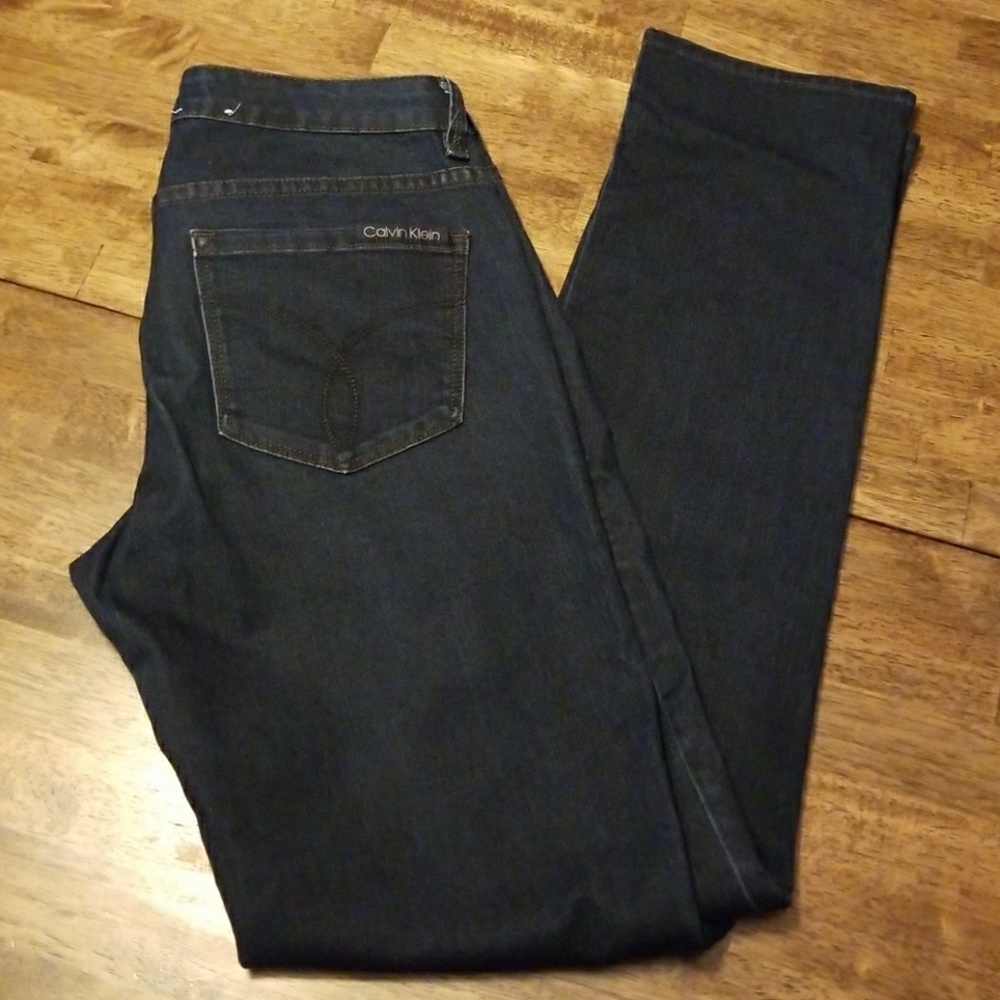 Calvin Klein Jeans - Picture 2 of 3